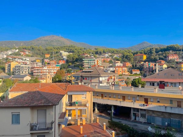 appartamento in vendita ad Alassio in zona Solva