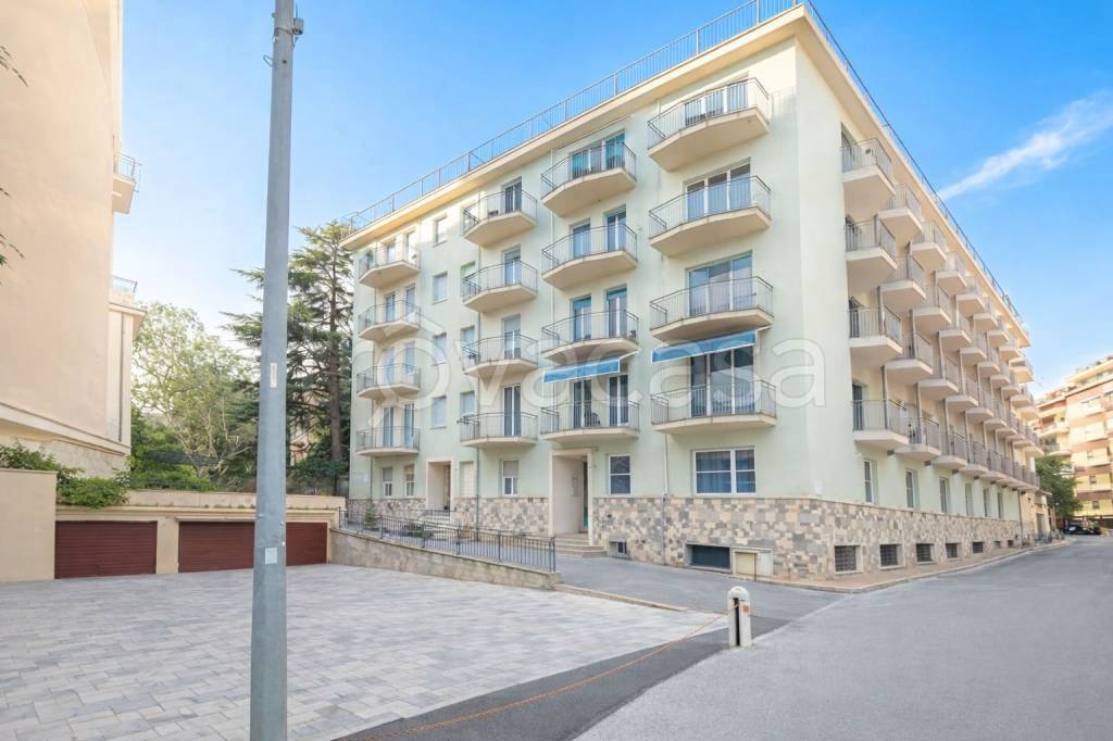 appartamento in vendita ad Alassio