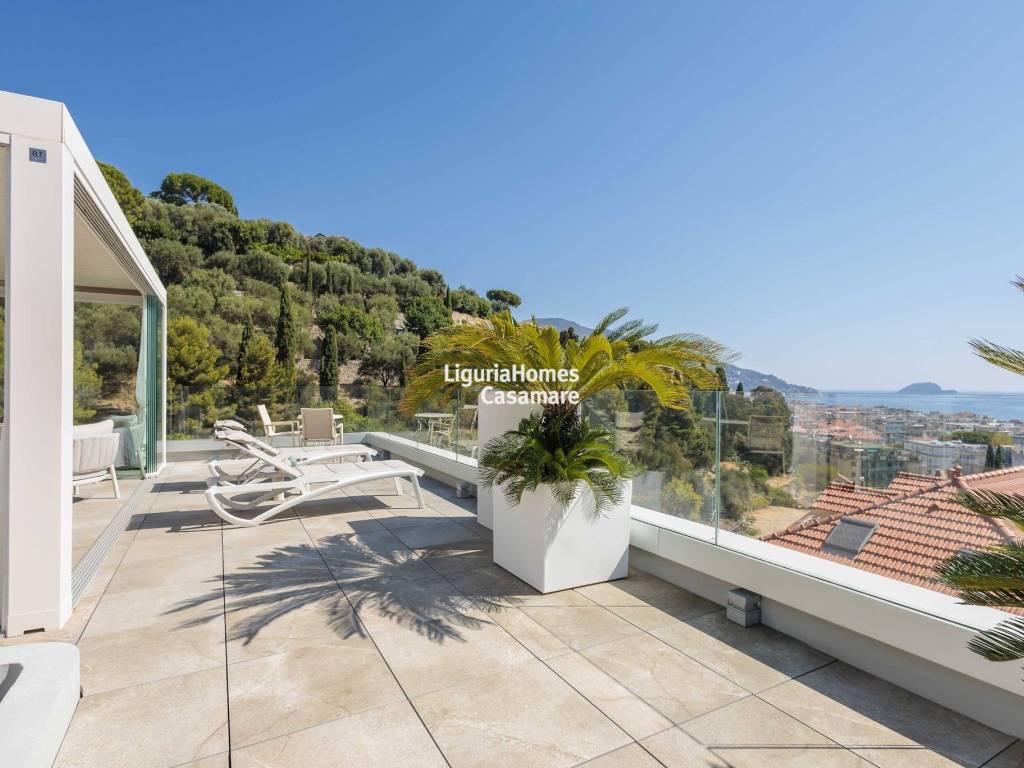 appartamento in vendita ad Alassio in zona Solva
