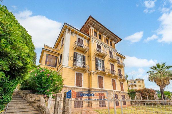 appartamento in vendita ad Alassio in zona Solva