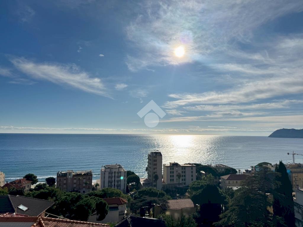 appartamento in vendita ad Alassio in zona Solva