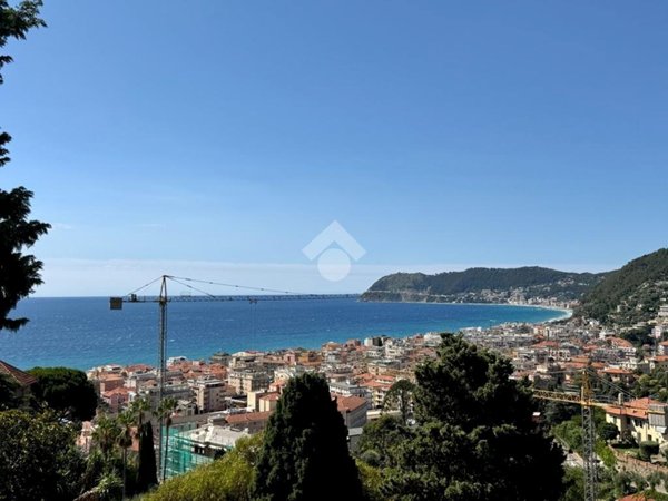 appartamento in vendita ad Alassio in zona Solva