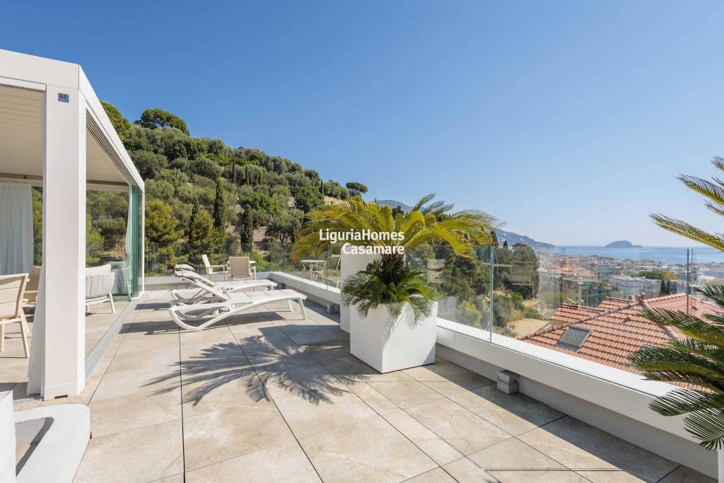 appartamento in vendita ad Alassio in zona Solva