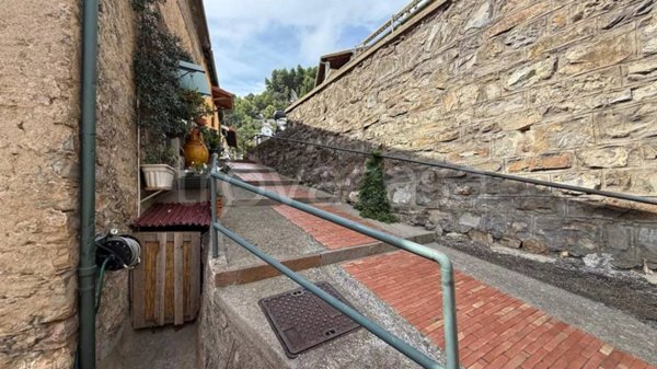 locale di sgombero in vendita ad Alassio in zona Moglio