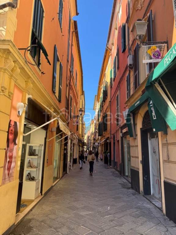 appartamento in vendita ad Alassio