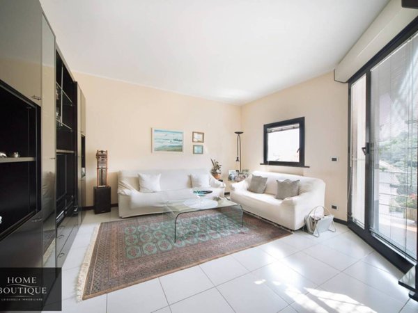 appartamento in vendita ad Alassio in zona Moglio