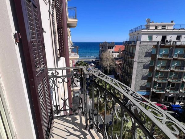appartamento in vendita ad Alassio