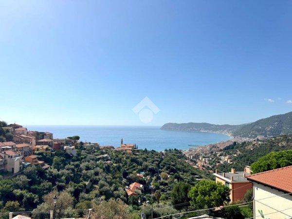 appartamento in vendita ad Alassio in zona Solva