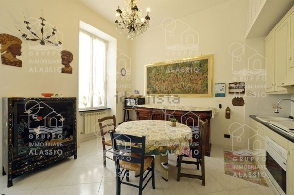 appartamento in vendita ad Alassio