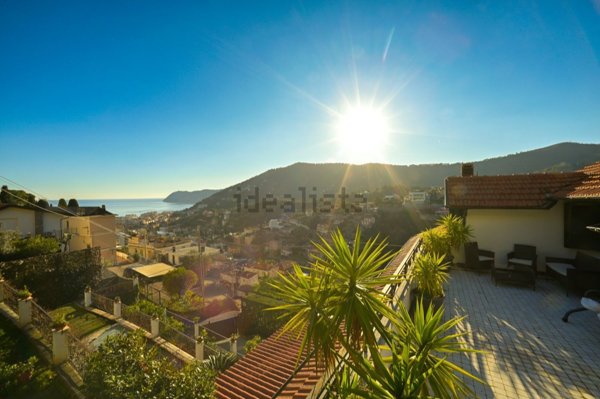 appartamento in vendita ad Alassio in zona Solva