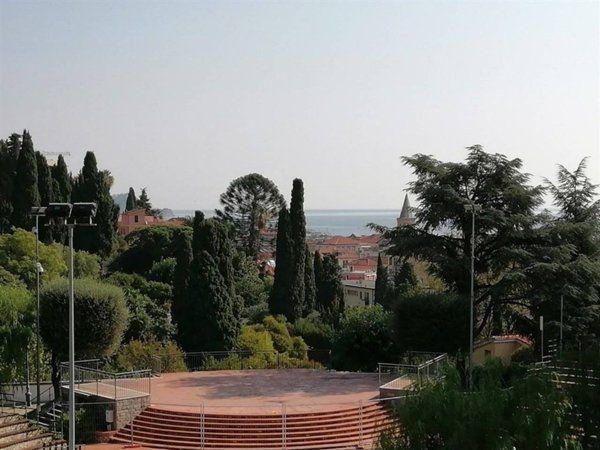 appartamento in vendita ad Alassio in zona Solva