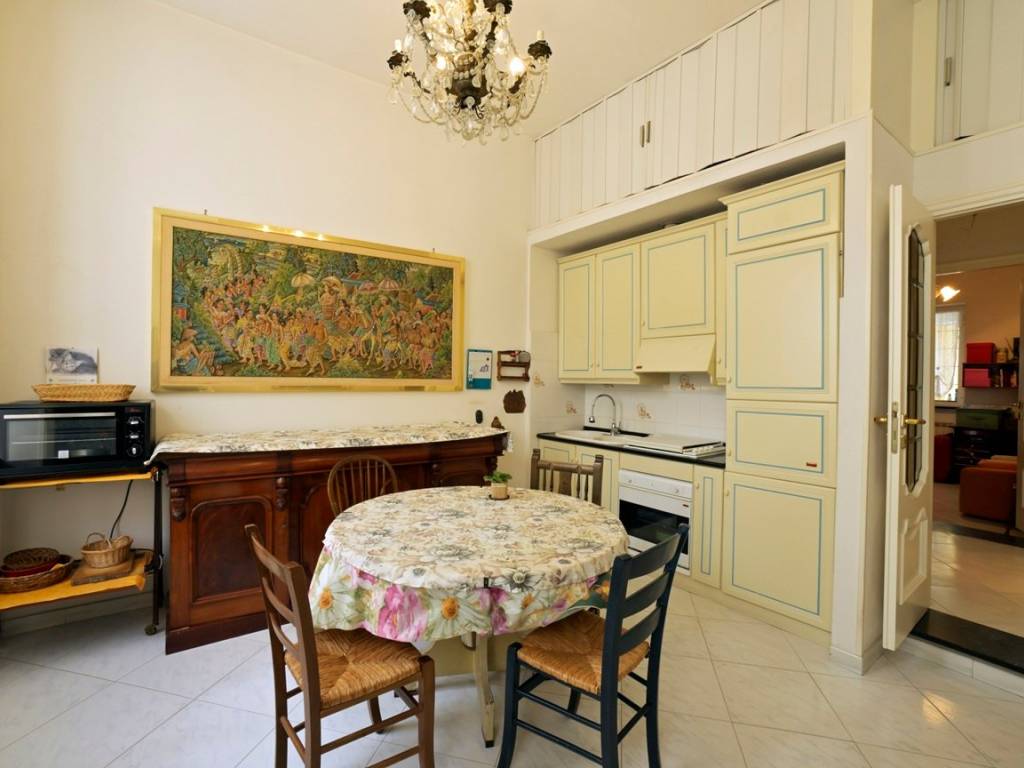 appartamento in vendita ad Alassio