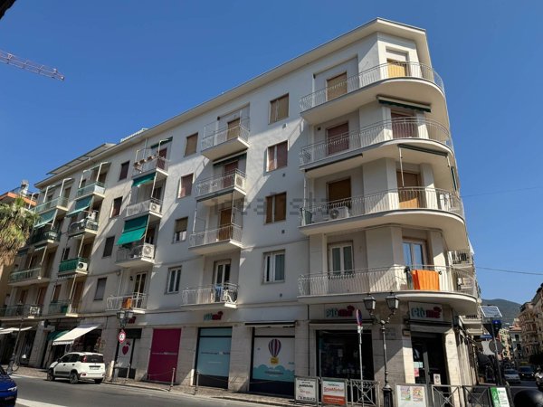 appartamento in vendita ad Alassio