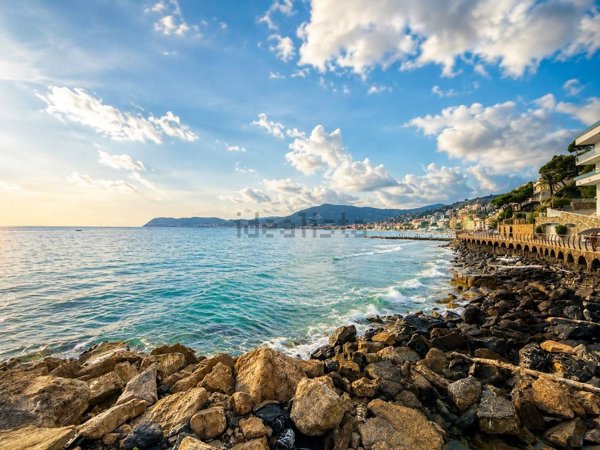 appartamento in vendita ad Alassio