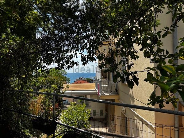 appartamento in vendita ad Alassio in zona Solva