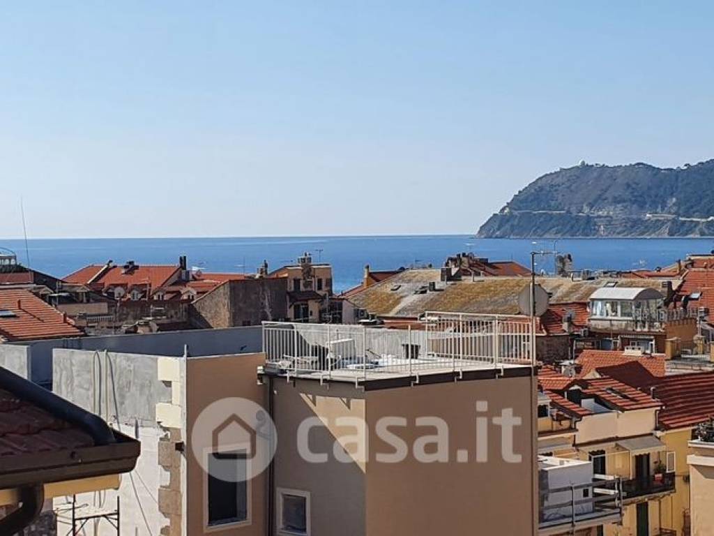 appartamento in vendita ad Alassio