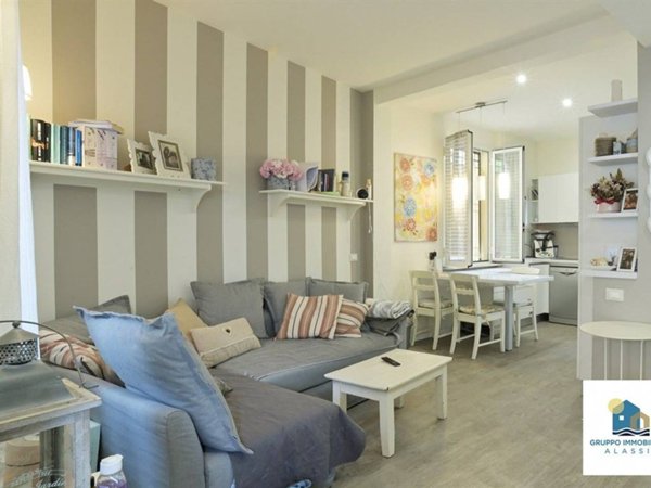 appartamento in vendita ad Alassio in zona Solva