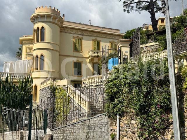 appartamento in vendita ad Alassio in zona Solva