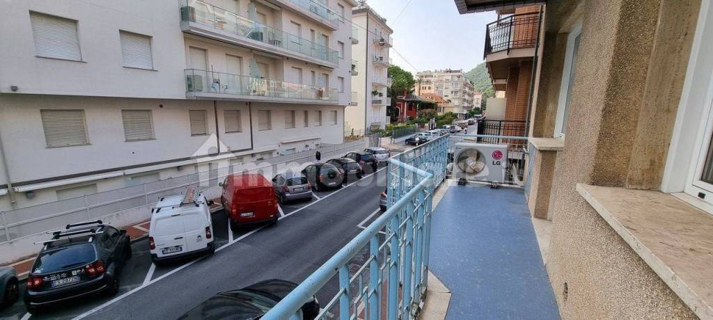appartamento in vendita ad Alassio