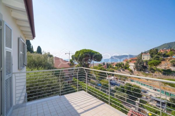 appartamento in vendita ad Alassio in zona Solva
