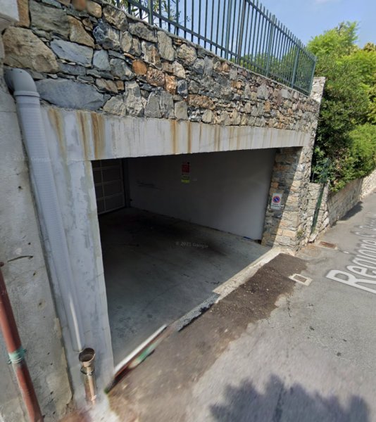 box auto in vendita ad Alassio in zona Solva