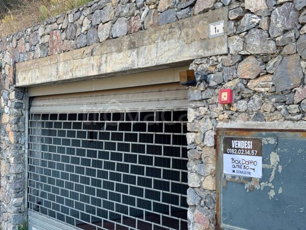 box auto in vendita ad Alassio in zona Solva