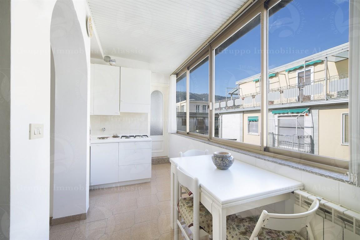 appartamento in vendita ad Alassio