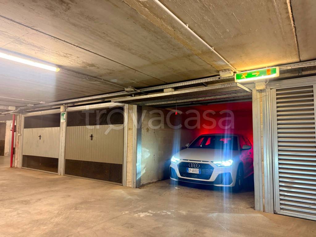 box auto in vendita ad Alassio in zona Solva