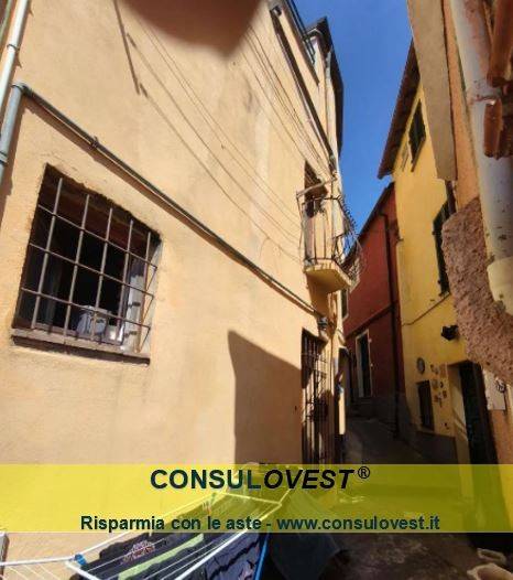 appartamento in vendita ad Alassio in zona Moglio