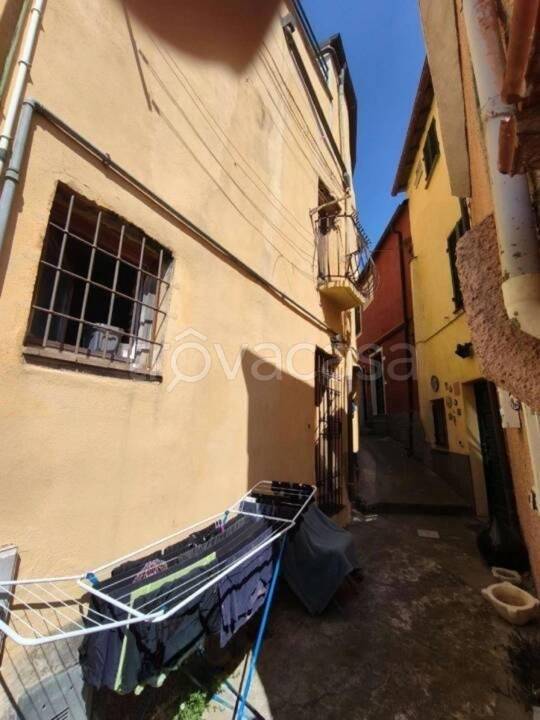 appartamento in vendita ad Alassio in zona Moglio