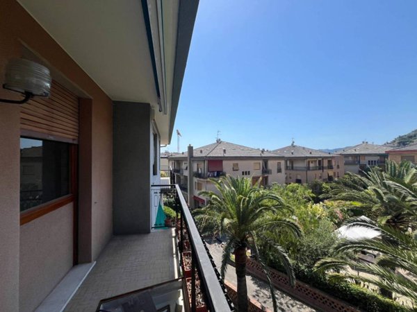 appartamento in vendita ad Alassio in zona Solva
