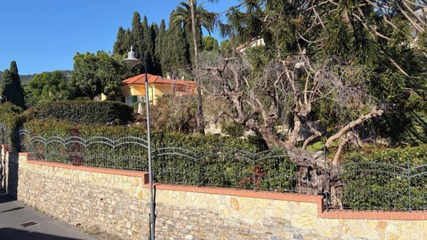 appartamento in vendita ad Alassio in zona Solva
