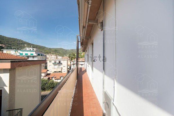appartamento in vendita ad Alassio