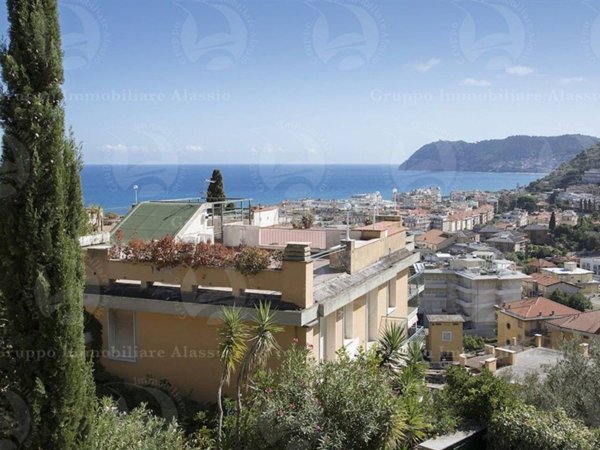 appartamento in vendita ad Alassio in zona Solva