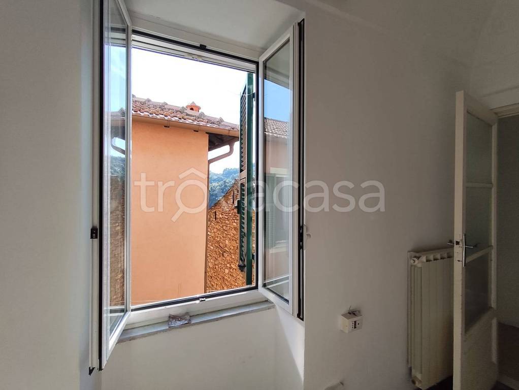 casa indipendente in vendita ad Alassio in zona Moglio