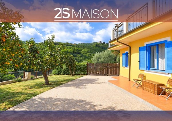 casa indipendente in vendita ad Alassio in zona Moglio