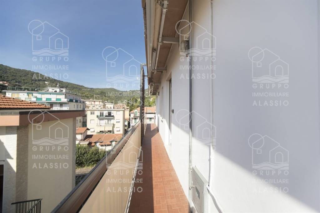 appartamento in vendita ad Alassio