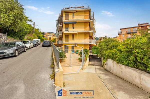 box auto in vendita ad Alassio in zona Solva