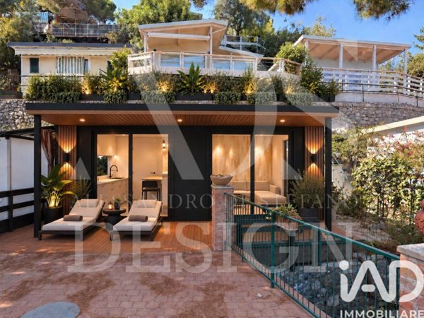 casa indipendente in vendita ad Alassio in zona Solva