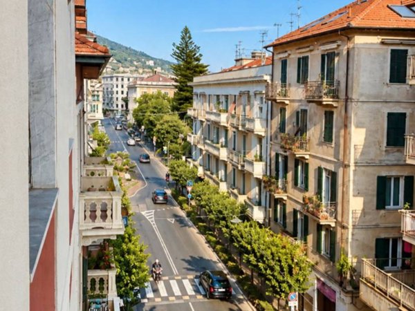 appartamento in vendita ad Alassio
