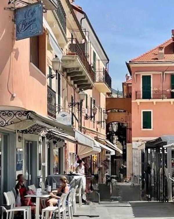 appartamento in vendita ad Alassio