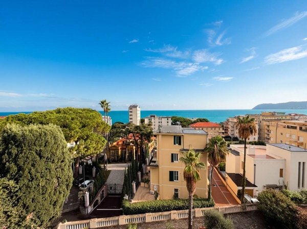 appartamento in vendita ad Alassio in zona Solva