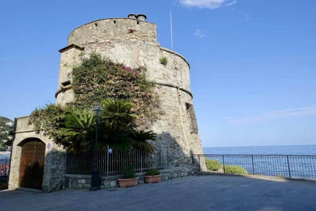 appartamento in vendita ad Alassio