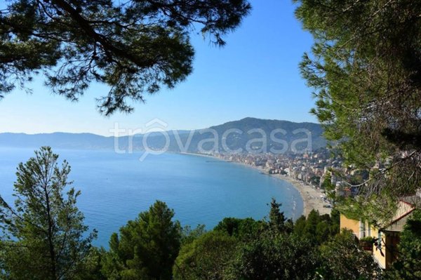 appartamento in vendita ad Alassio