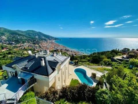 casa indipendente in vendita ad Alassio in zona Solva