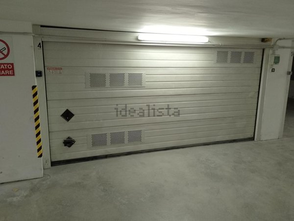 box auto in vendita ad Alassio