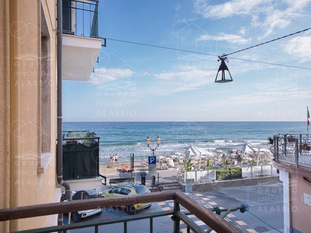 appartamento in vendita ad Alassio