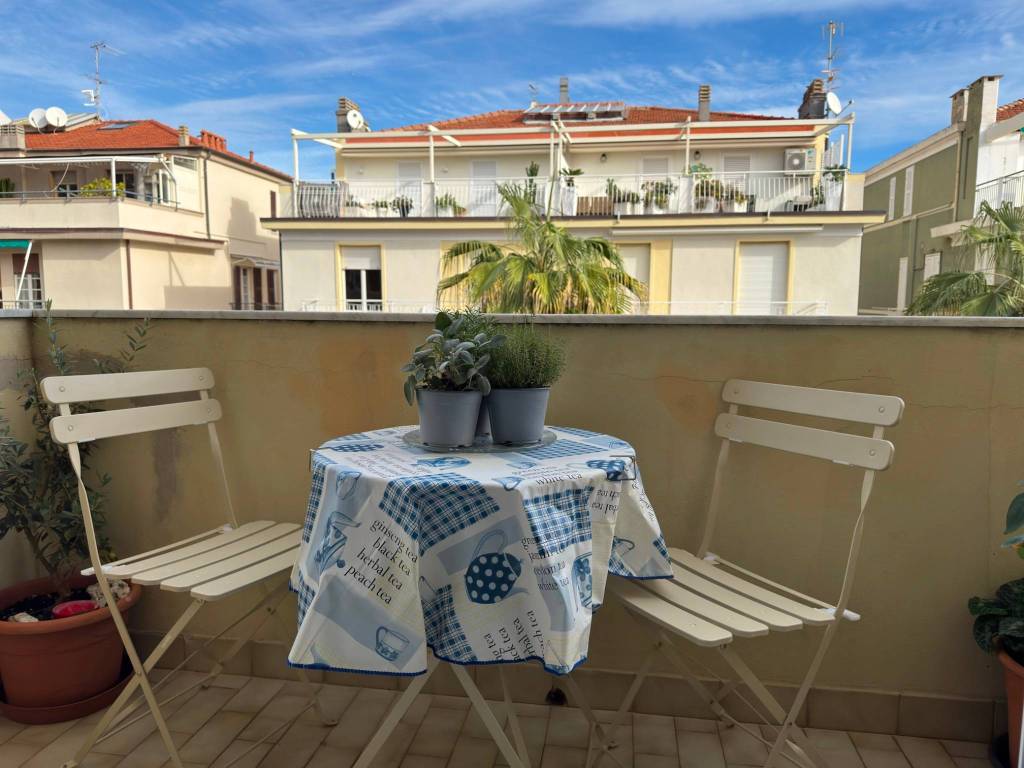 appartamento in vendita ad Alassio