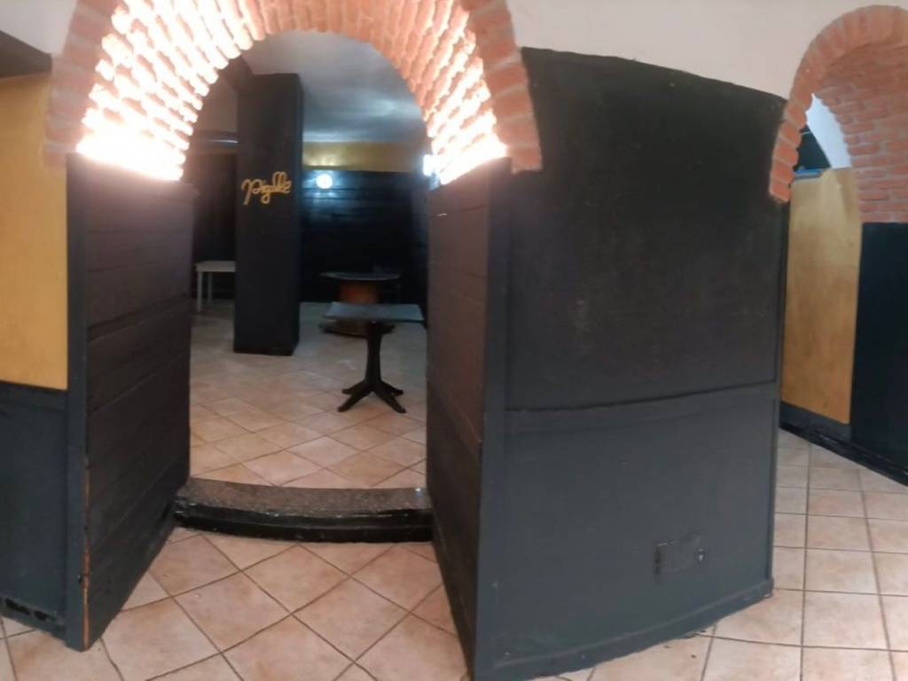 negozio in vendita ad Albenga