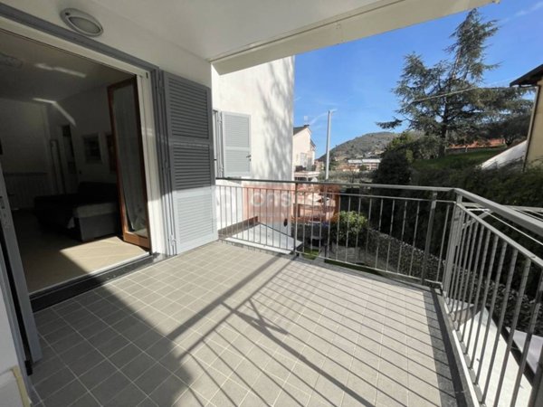 appartamento in vendita ad Albenga in zona Lusignano